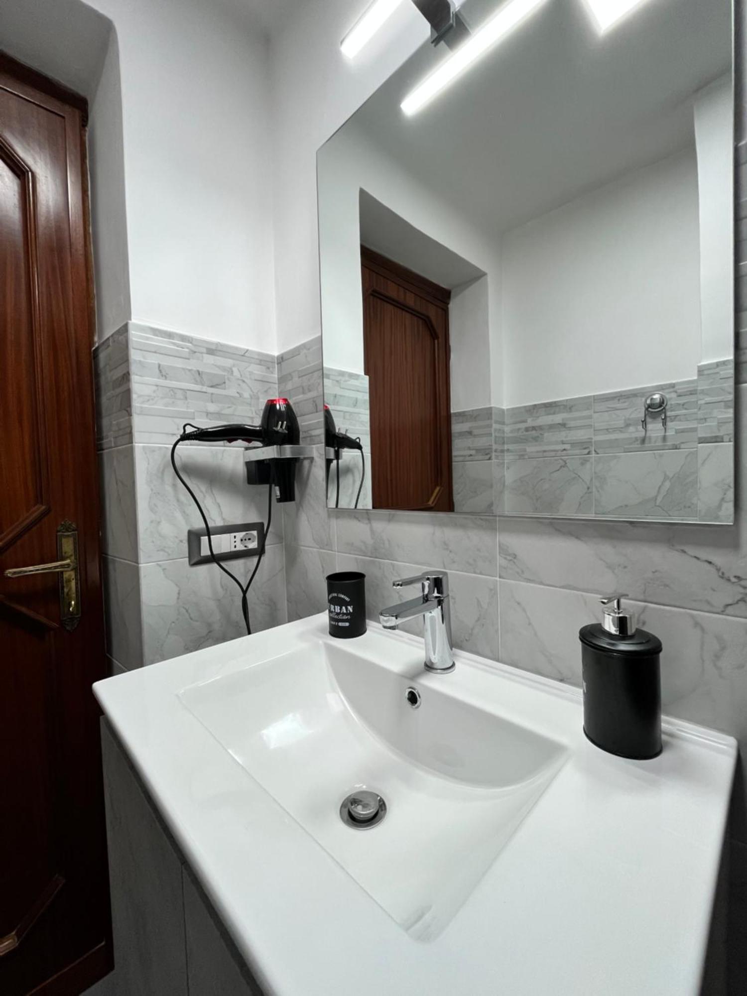 Appartement Casa Leandra à Civitavecchia Extérieur photo